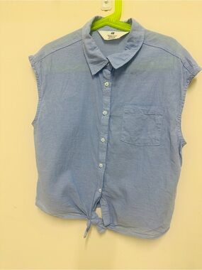 H&M Pale Blue Sleeveless Button-Up Tie Front Shirt